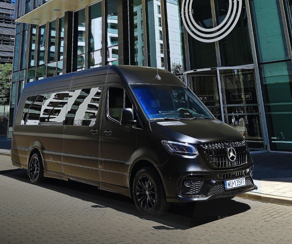 mercedes-sprinter-exclusive-vip-8-plus-1-przewozy-vip-flota-poland-transfers